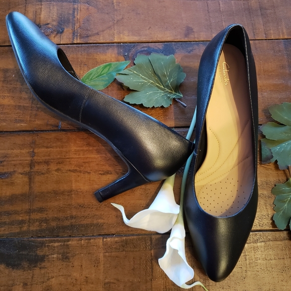 clarks calla rose black